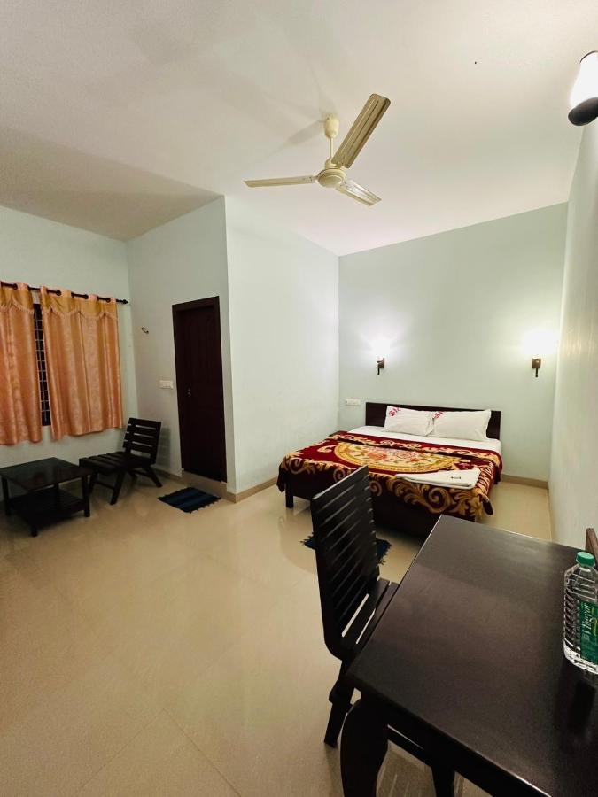 Pkn Homestay Kumily Thekkady Luaran gambar