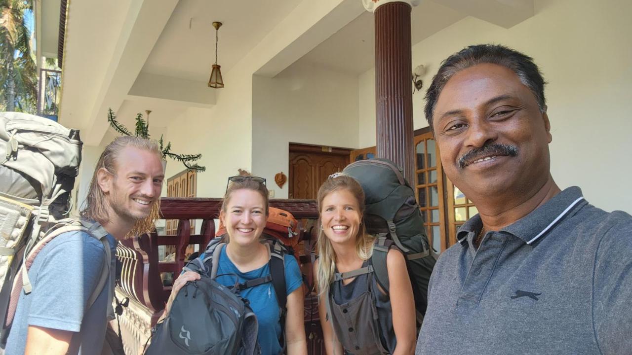 Pkn Homestay Kumily Thekkady Luaran gambar