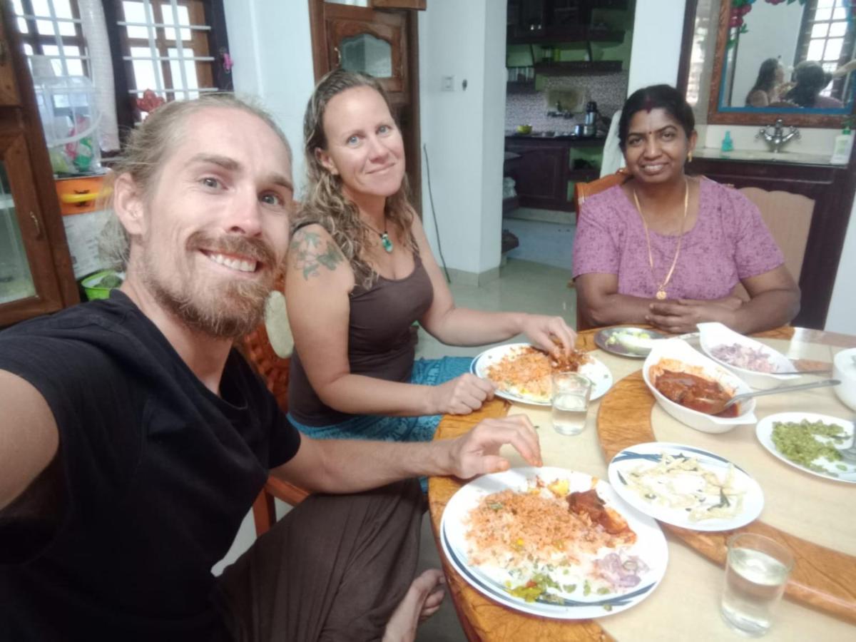 Pkn Homestay Kumily Thekkady Luaran gambar