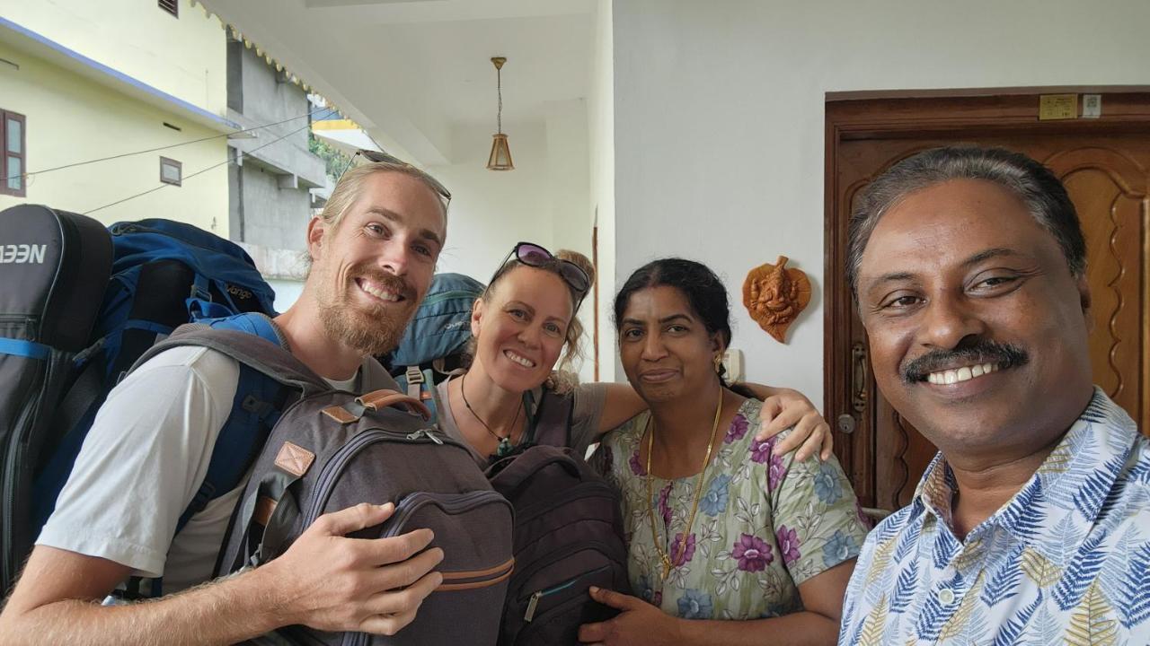 Pkn Homestay Kumily Thekkady Luaran gambar